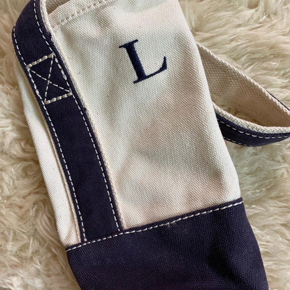 Lands End wine caddy, “L” monogram